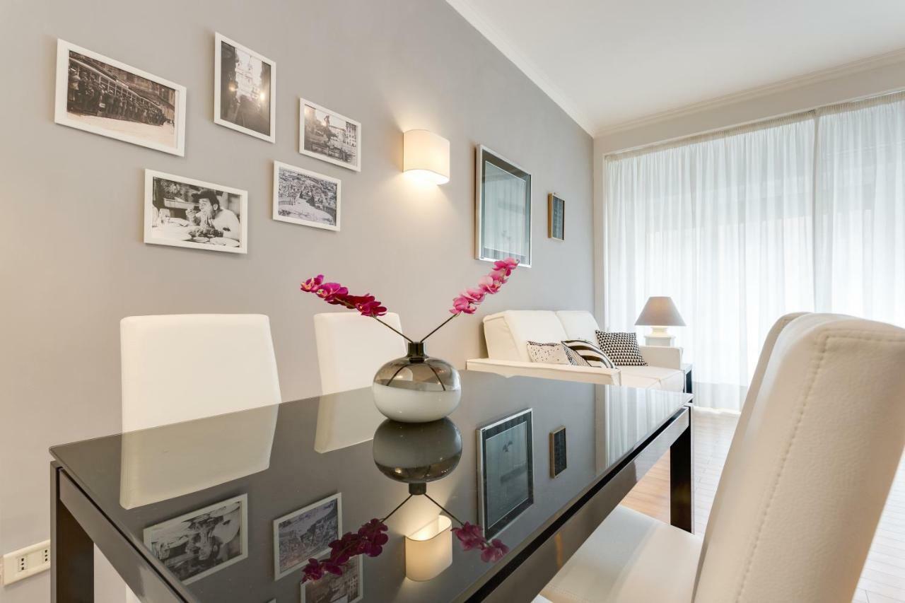 Goldie Rome Bagian luar foto